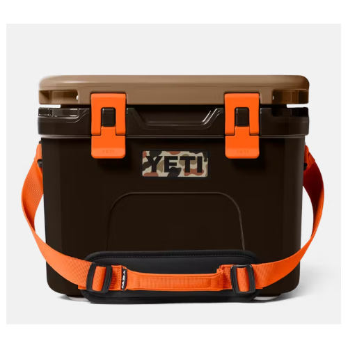 YETI  Roadie 15 Wetlands Camo